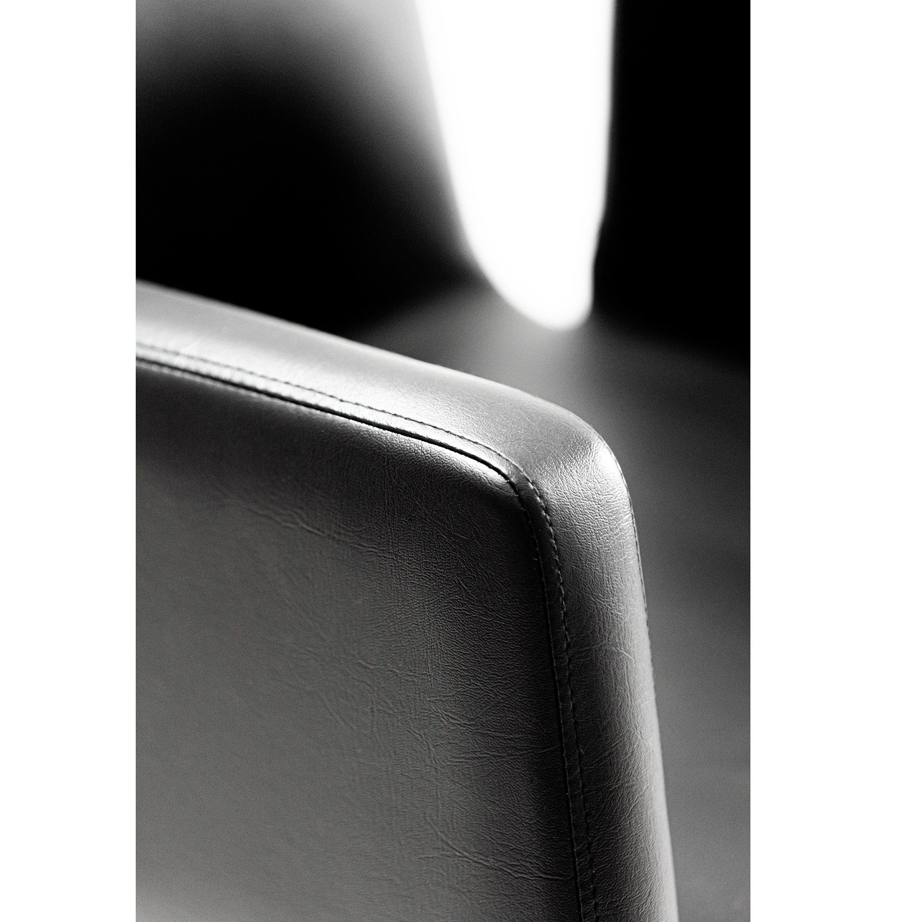 QUIFF SQUARE - Poltrona parrucchiere, base disponibile in 2 colori - immagine 2