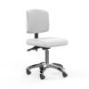Sgabello professionale ZOI in bianco per centri estetici e SPA, con schienale ergonomico e base a 5 ruote