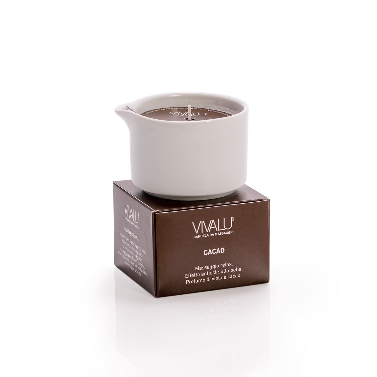 Candela da massaggio al cacao Vivalu in contenitore bianco su scatola marrone, con proprietà antietà e profumo rilassante.